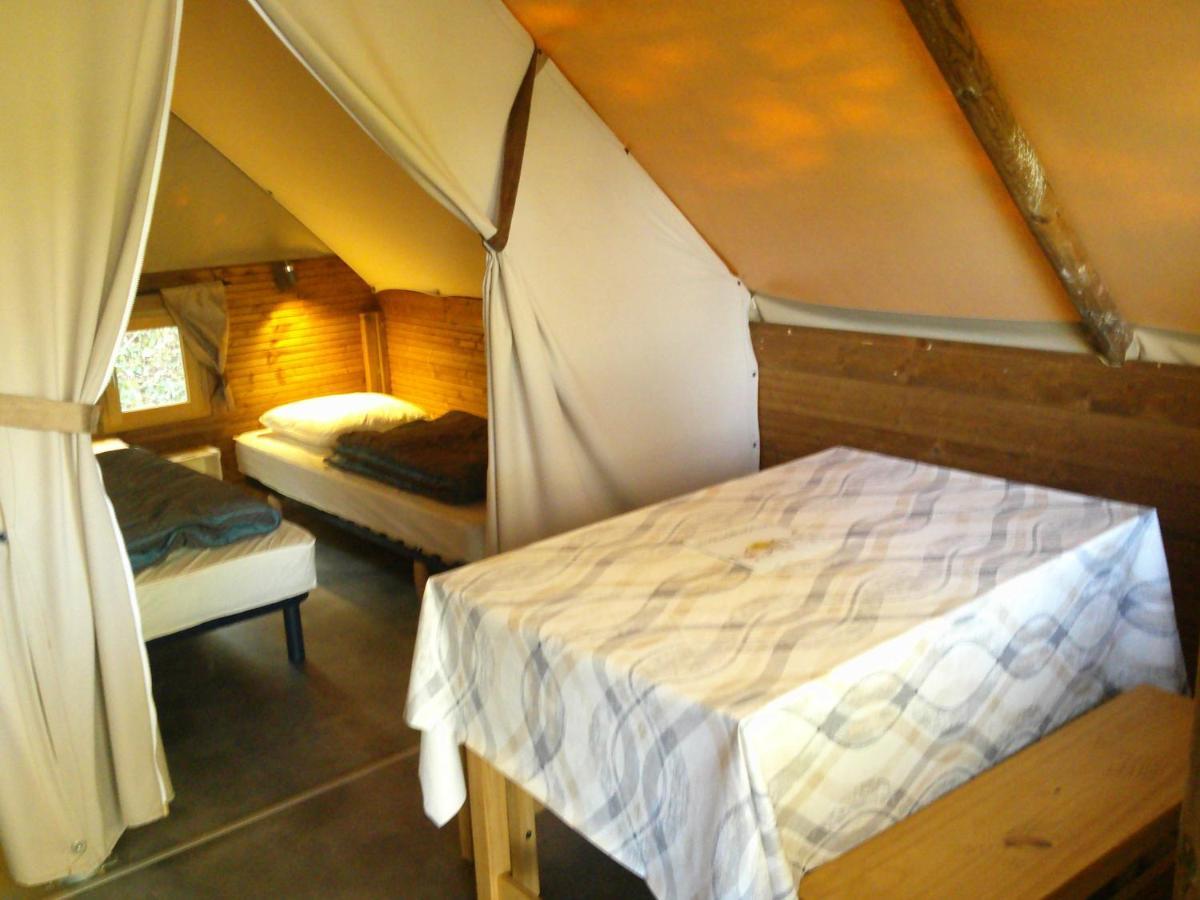 Camping Smile & Braudieres Hotel Mézières-sous-Lavardin Eksteriør billede